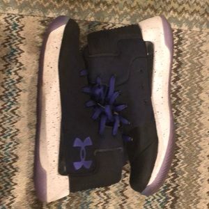 Under Armour Men’s Curry 3 Basketball Shoes Size 7